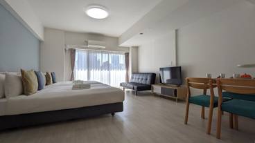 客室内のダイニングエリア / 38