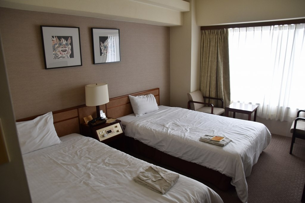 沖縄らしいよさをもった客室