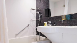 ファミリー スイート 2 ベッドルーム 禁煙