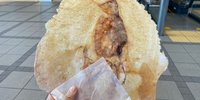 函館観光しながらご当地グルメをパクリ♪食べ歩きにおすすめのグルメ15選