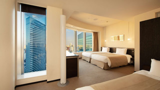 デラックストリプル (ツイン & ソファーベット)  禁煙 (25階～)