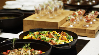 プレミアム ルーム キングベッド 1 台