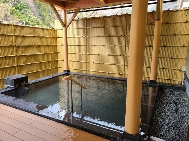 リニューアルしたばかりの露天風呂