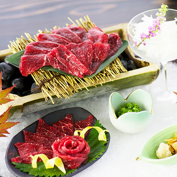 渓流沿いの露天風呂で心ほぐれる。趣たっぷりの温泉宿4005138