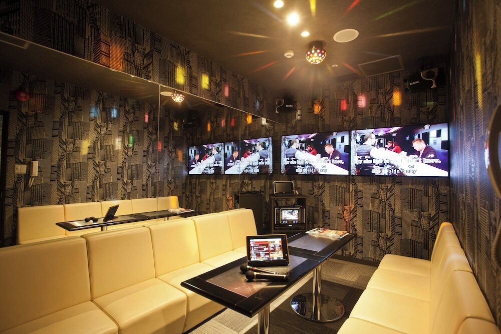 カラオケ ルーム