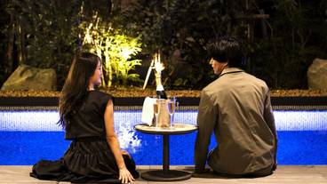 夜のガーデンプール② / 4