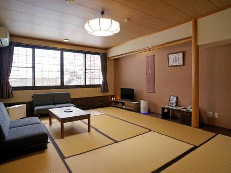 高湯温泉 安達屋旅館 / 1