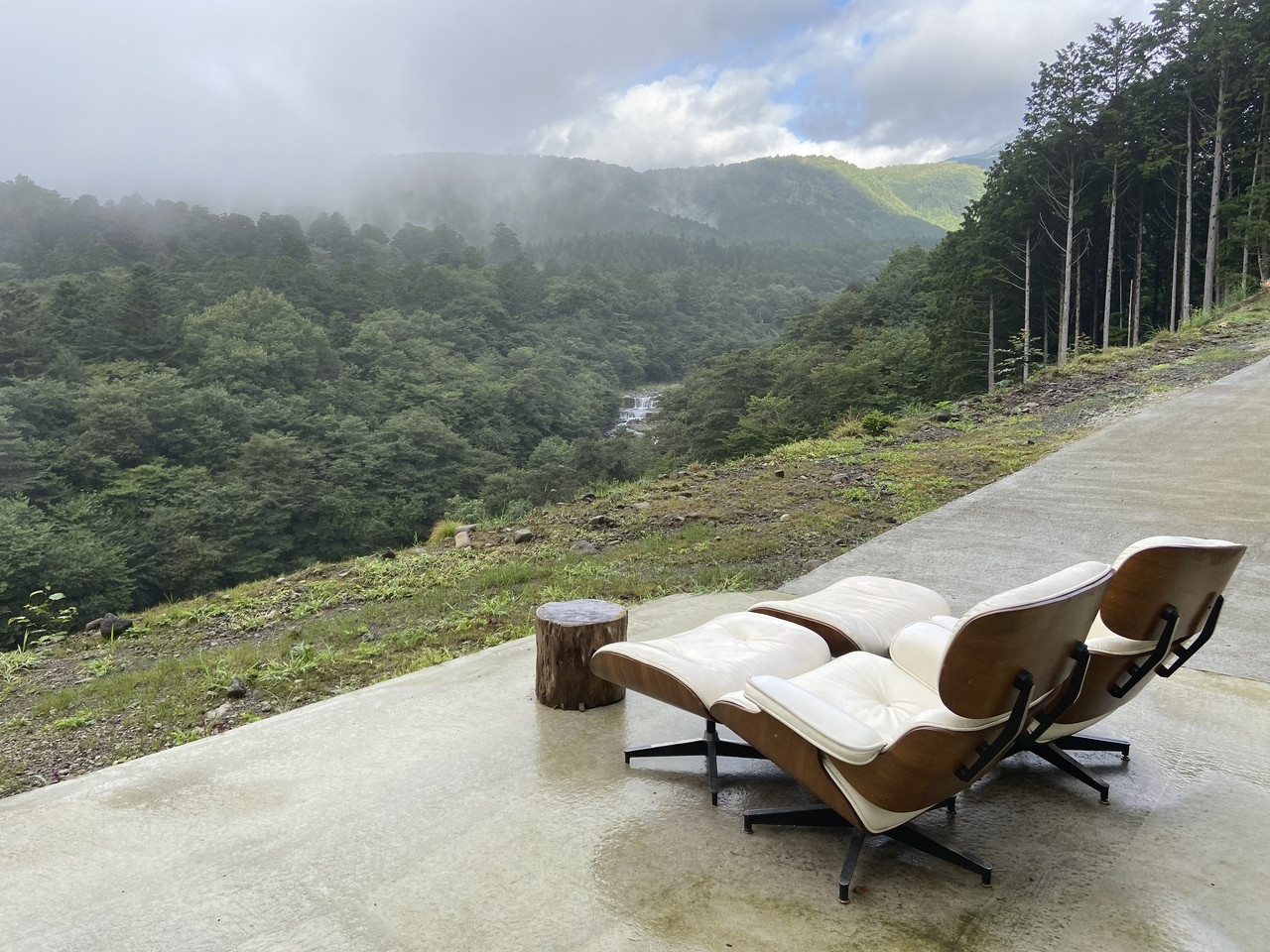 絵画のような絶景を前にいただくフレッシュで贅沢な朝食3362925