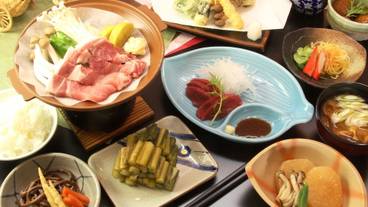 食事・飲み物 / 11