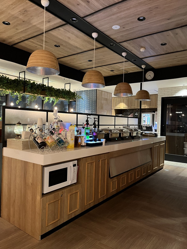 ウエルカムバー