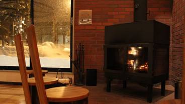 ロビー／暖炉 / 5