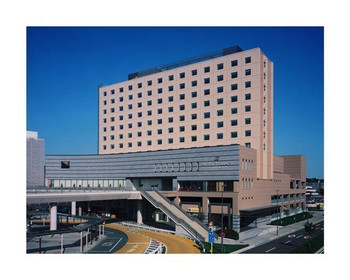 大浴場もある駅直結ホテルで、彼と寛ごう3942475