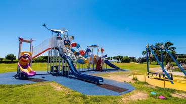 子供用の遊び場 - 屋外 / 4