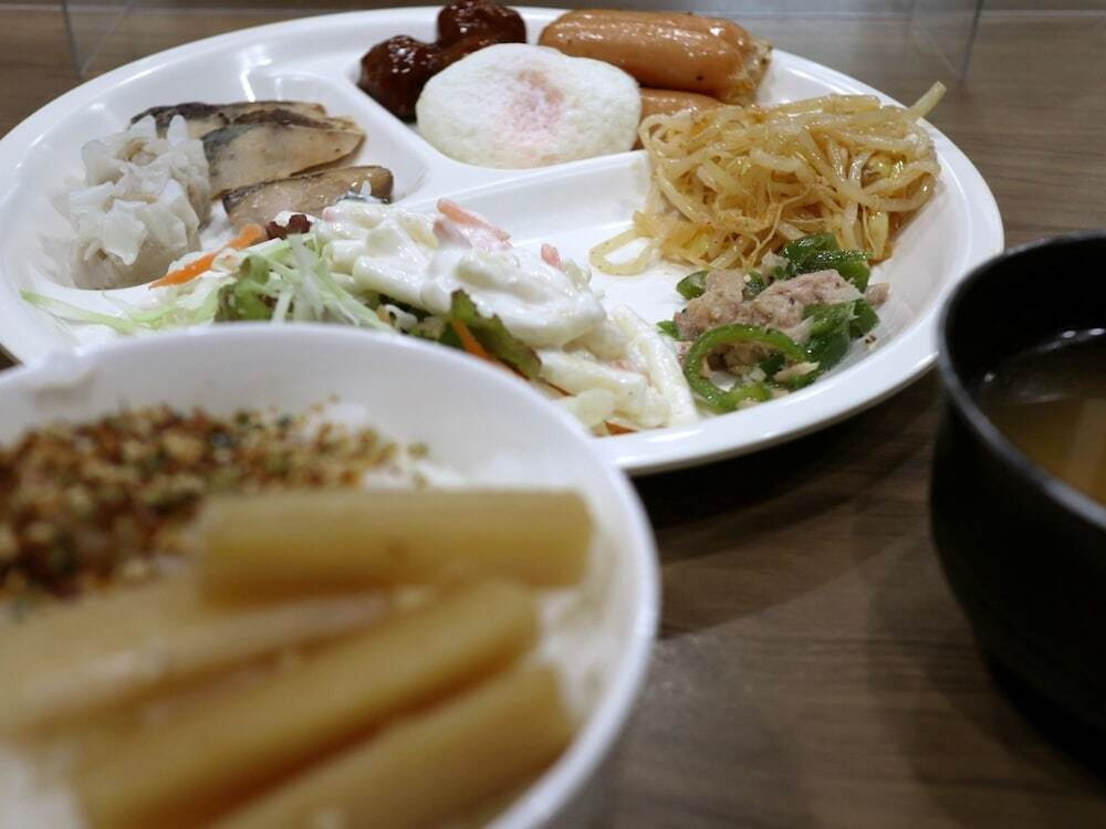 朝食