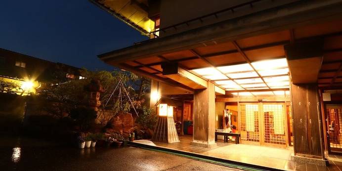 数寄屋風旅館からさわ（石川県 旅館） / 1