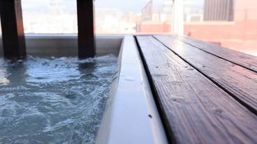 屋外スパ浴槽 / 1