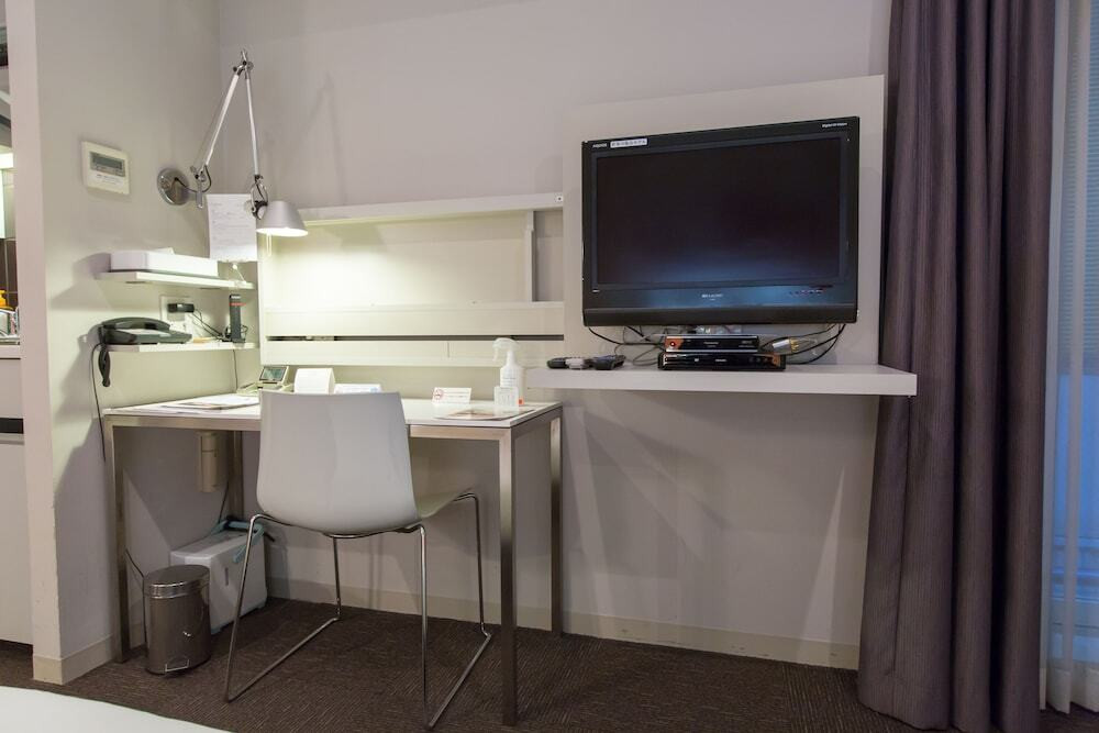 ワーキングデスク②