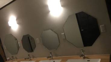 施設内の設備 / 1