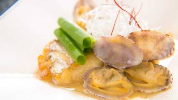 食事・飲み物 / 12