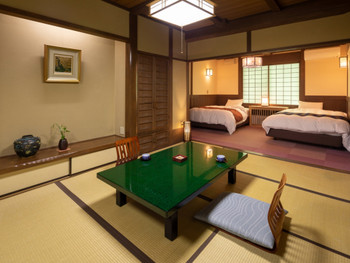 湯めぐりが楽しめる13のお湯と、昔懐かしい雰囲気が素敵なお宿4237857