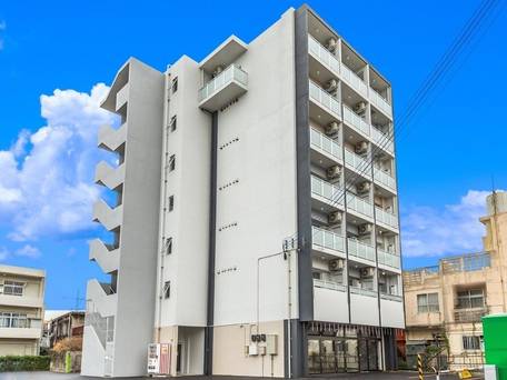 Mr.KINJO in GUSUKU / 4