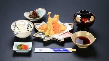 食事・飲み物 / 12