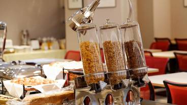 朝食スペース / 12