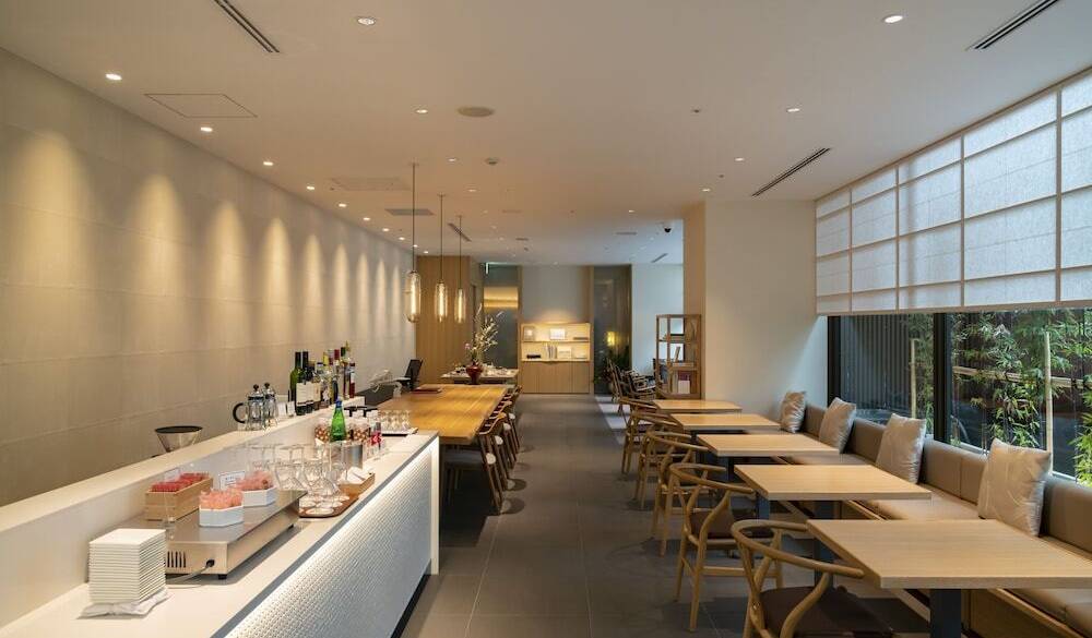 クラブラウンジ / 1