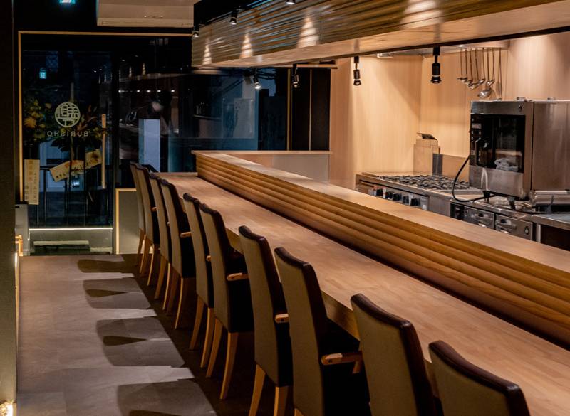 魚師匠 内観 / 2