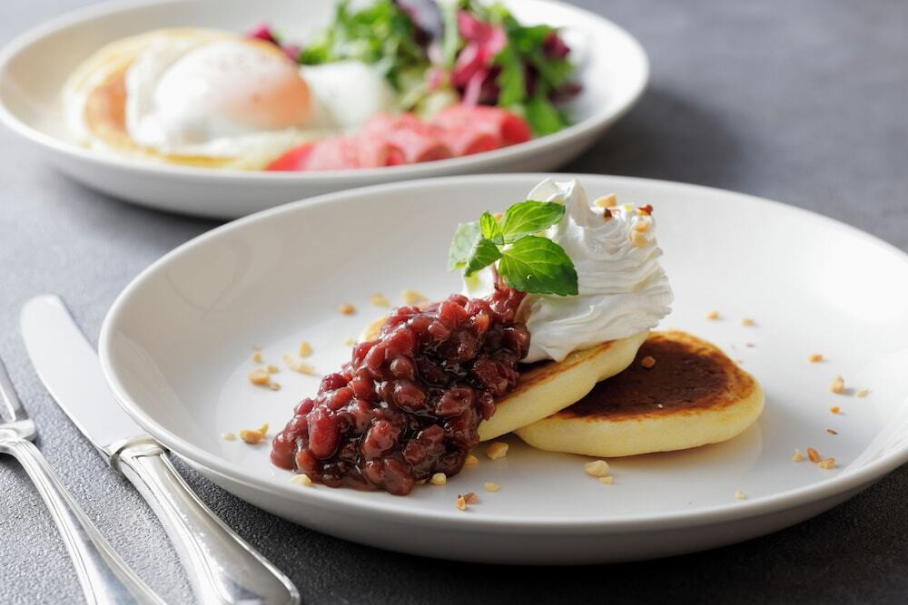 朝食ビュッフェ パンケーキ盛り付けイメージ