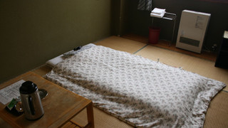 和室　（共用バスルーム）