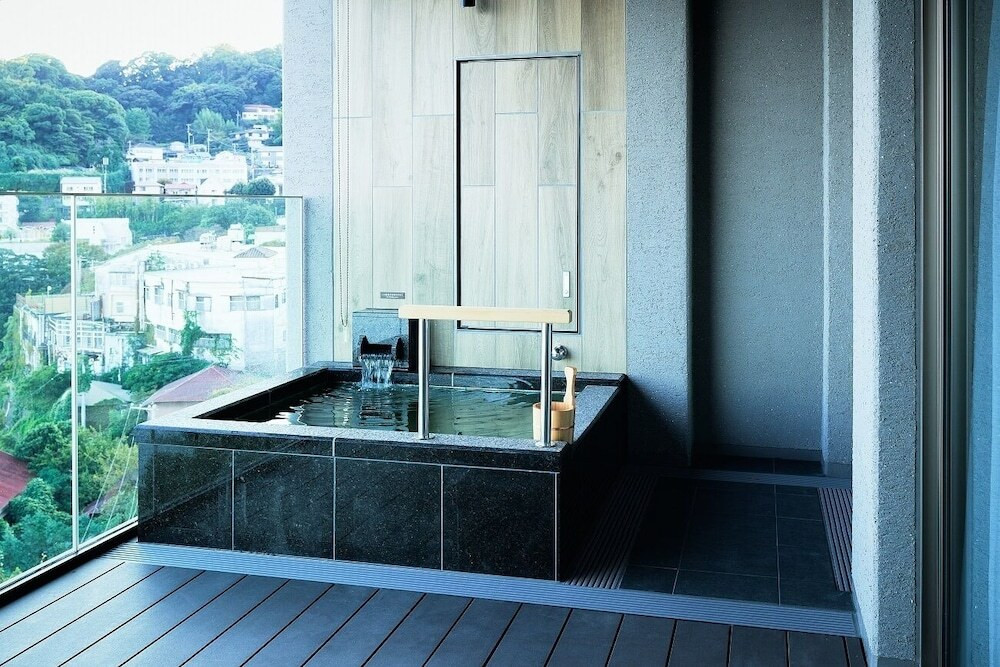 客室露天風呂一例