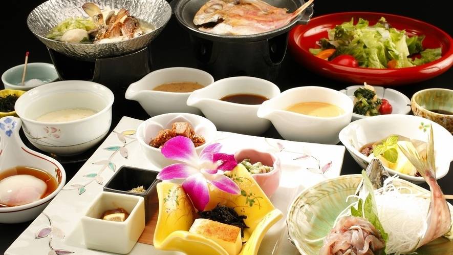 地魚に地元野菜も！
和の旨味が際立つ朝食 / 1