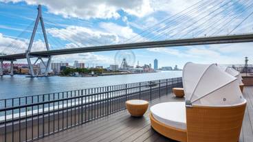 テラス　ソファ① / 4