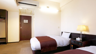 ツインルーム シングルベッド 2 台 禁煙