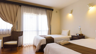 ツインルーム シングルベッド 2 台 禁煙