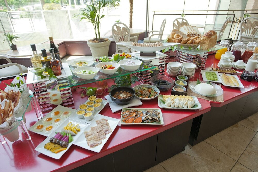 見晴らしの良い朝食会場でパワーチャージ4031472