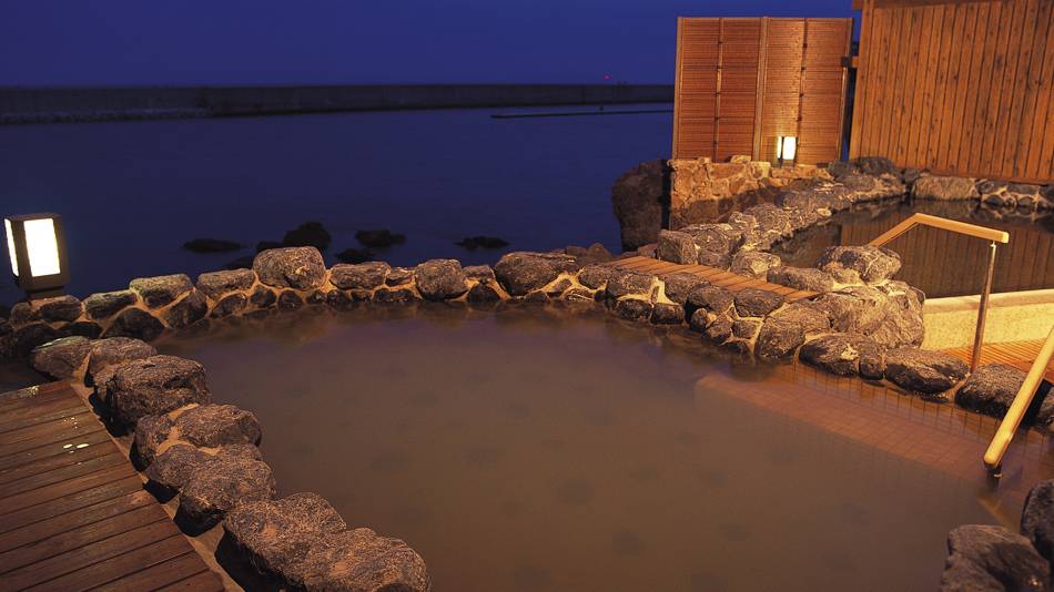 「湯賓閣 天宮の雫」露天風呂② / 2