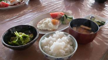 客室内のダイニングエリア / 10