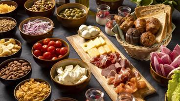 朝食ビュッフェ① / 1