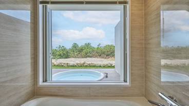 プライベートジャグジースイート バスルーム / 4