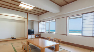 [禁煙] 檜(ヒノキ) 風呂付き和室 (定員5名)