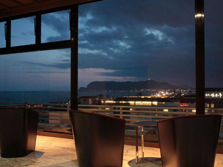 スカイラウンジから見える夜景 / 3