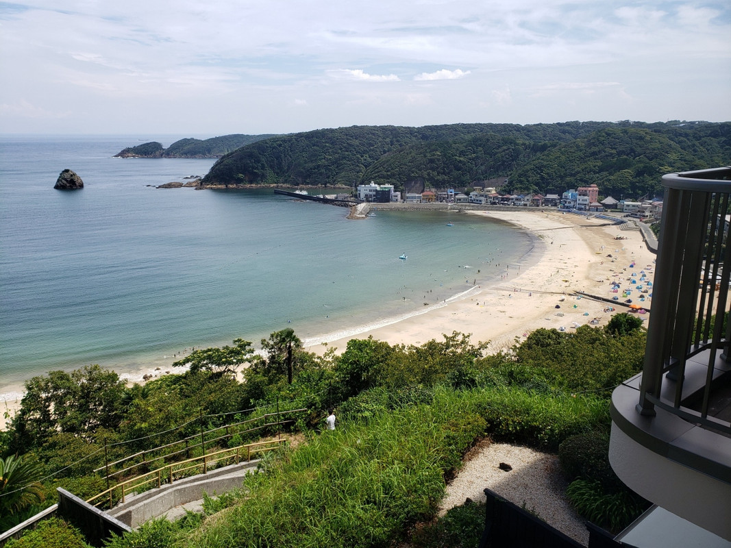 部屋からの風景・外浦海水浴場