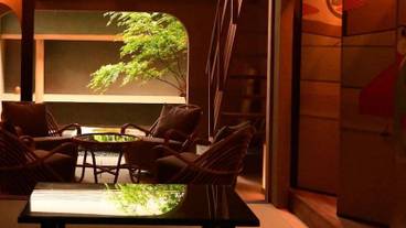 ロビーラウンジ / 6