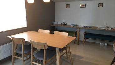 客室内のダイニングエリア / 5