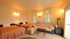 伊豆高原 猫のいるお宿 プチホテル フロマージュ