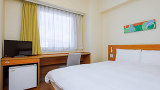 スタンダード ルーム クイーンベッド 1 台 禁煙