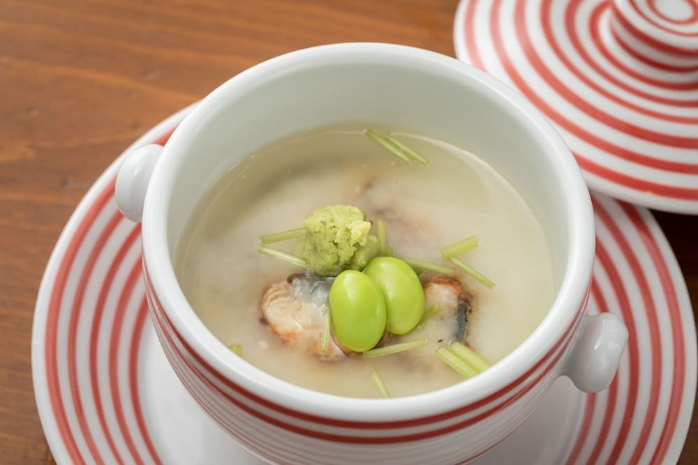 旅館のお食事処