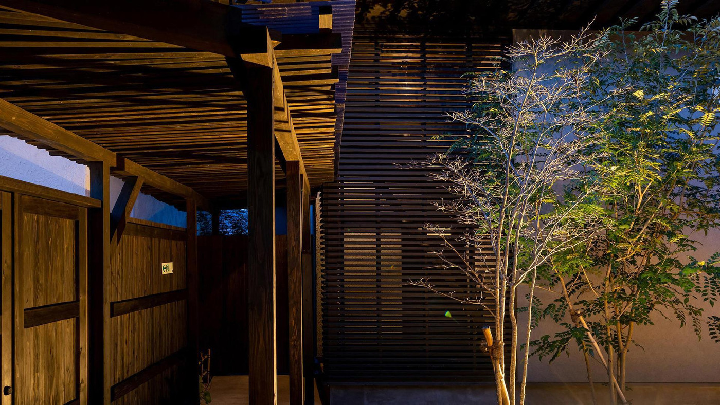 彼と二人きり、露天風呂から夜景を眺められるお部屋3747340